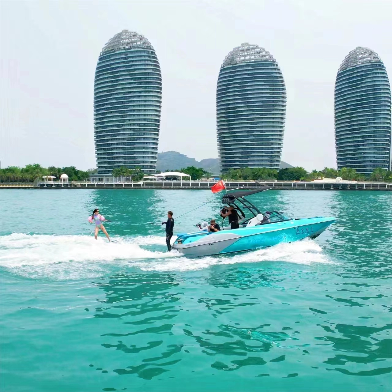 Apa Sebenarnya Perahu Wakeboard Itu, Dan Bagaimana Cara Kerjanya?
