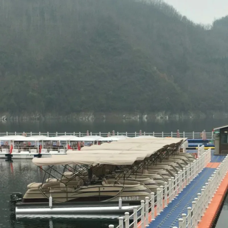 Perahu Ponton Fiberglass dan Aluminium